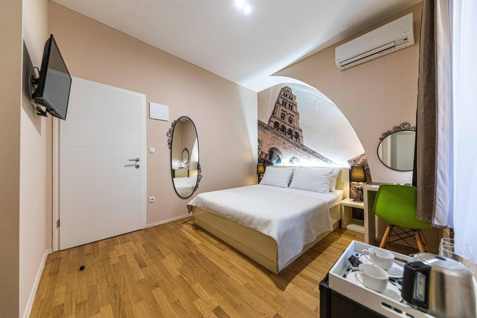 Pjaca City Rooms Split Quarto foto